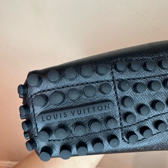 Authentic - Louis Vuitton Hockenheim Moccasin Loafers - Size M9 UNWORN - Picture 3 of 7